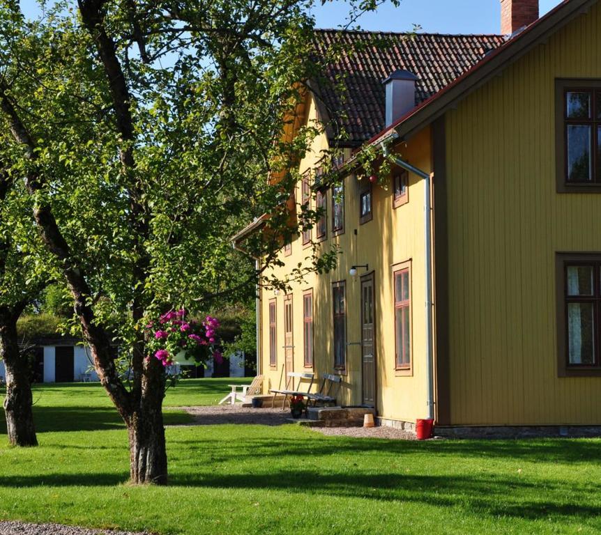 Stf Glasbruket Hostel & Apartments Borensberg Экстерьер фото